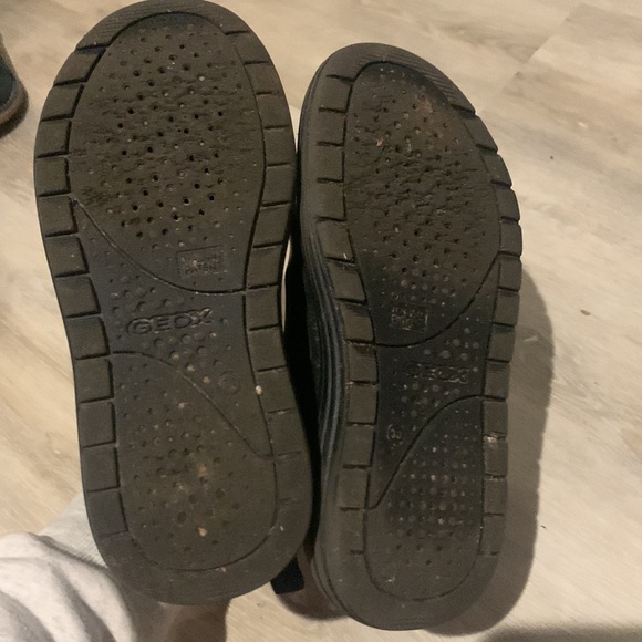 Geox boots size 30 ( 8.5 inches) approximately size 13. Waterproof black - Picture 2 of 3